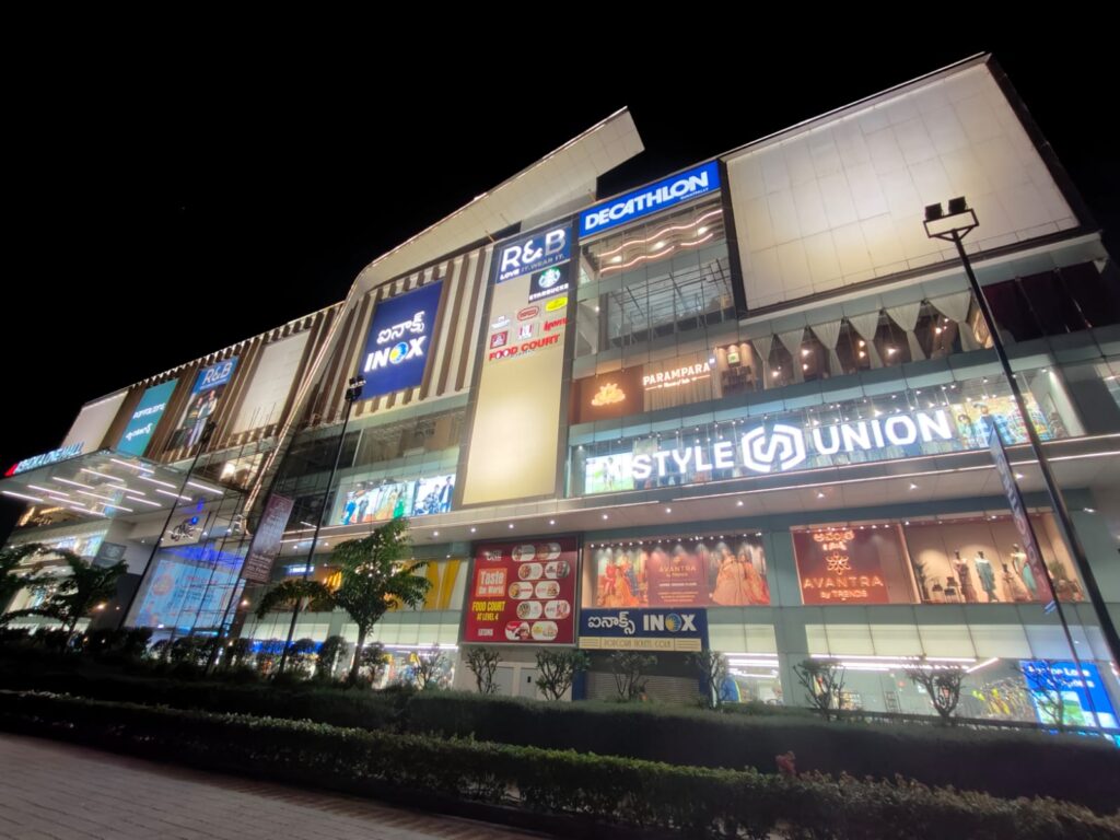 Discover Ashoka One Mall in Kukatpally, Hyderabad – your one-stop destination for shopping, dining, and entertainment. Explore top brands, enjoy delicious food, and have fun with family and friends!