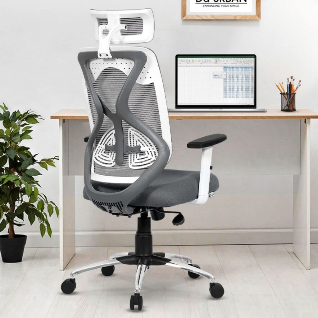 Discover the ultimate comfort and support with the Da URBAN® Merlion Office Chair. This high-back mesh ergonomic chair features adjustable armrests, lumbar support, and a tilt-lock mechanism. Perfect for long work hours, offering a 3-year warranty.