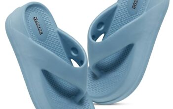 Experience unparalleled comfort and style with DOCTOR HEALTH SUPER SOFT Women's Flip-Flops. Perfect for all-day wear, these lightweight and soft foot massager slippers are a must-have!